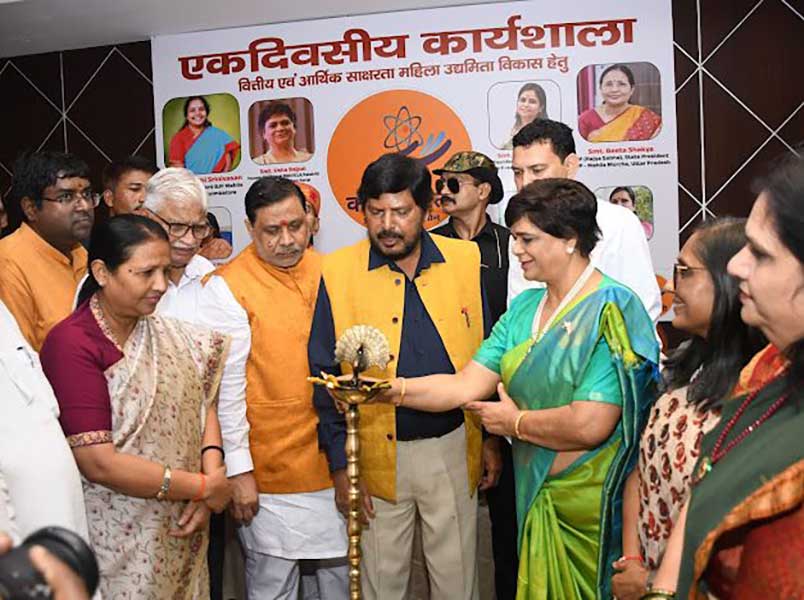 Cultural-Activities_at_Lucknow