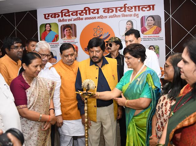 Cultural-Activities_at_Lucknow1